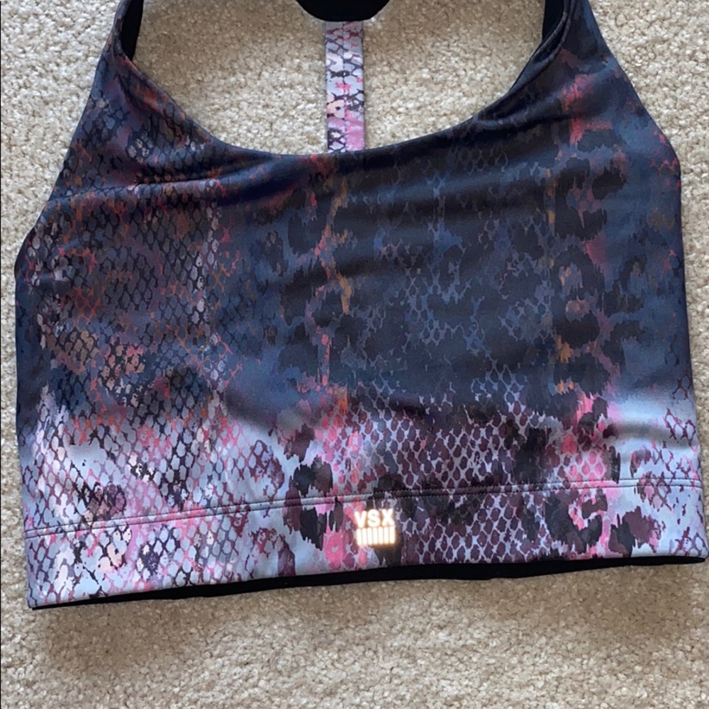 Like New VS purple ombré snakeskin print sport bra